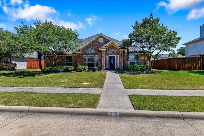 Photo - 630 Lakewood Dr