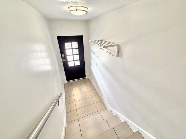 Photo - 626 Benton Wy Unit 624 1/2 Benton Way