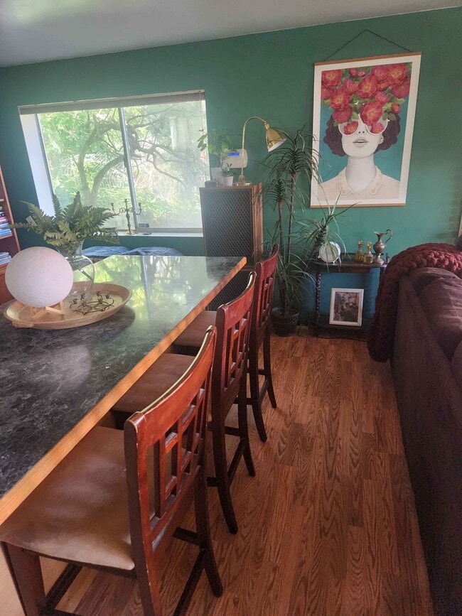 Photo - 7153 18th Ave SW Unidad Downstairs  B