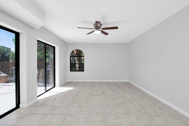 Photo - 8050 Severn Dr