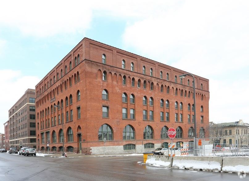 Photo - Lindsay lofts