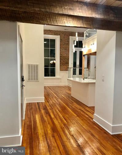 Photo - 171 E Davis St Unidad 201