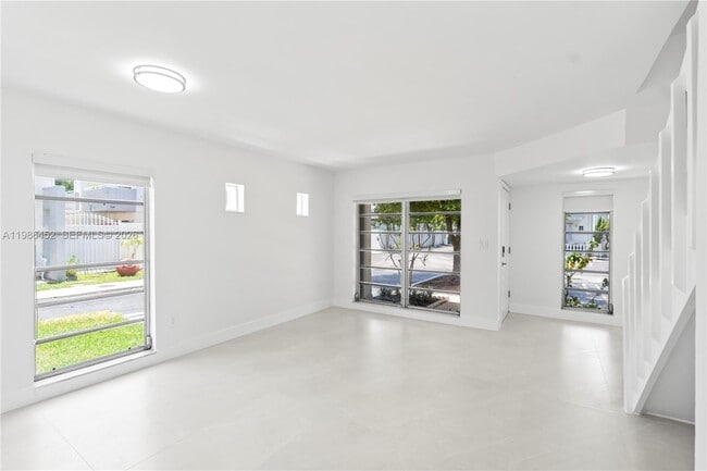 Photo - 3597 SW 17th St