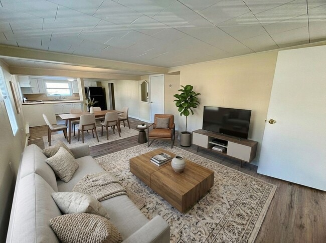 Building Photo - 165 N Hanover St Unit Apt 101