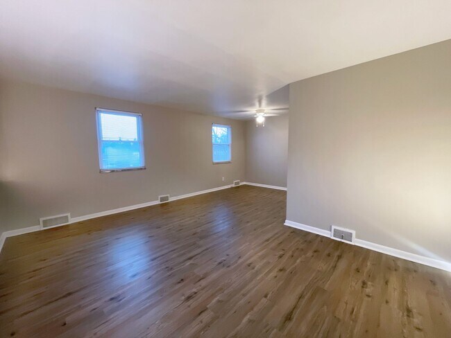 Photo - 2 Bedroom Apartment with Garage in McCandless! Unit 2nd Floor