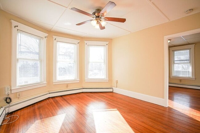 Photo - 15 Casimir St Unit 3