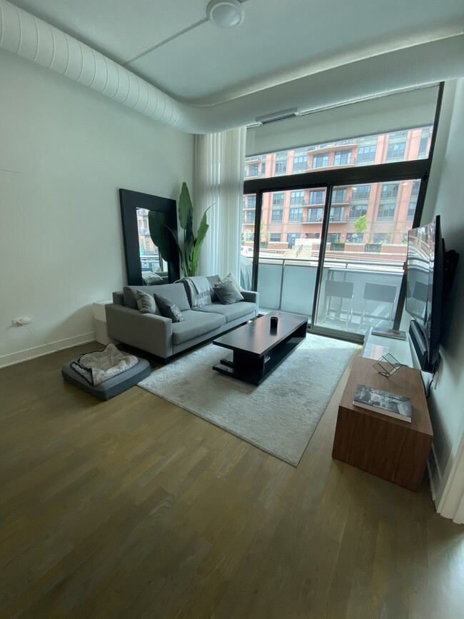 Photo - 650 W Wayman St Unidad 303C Rental