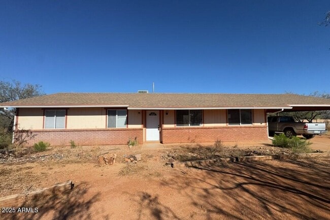 Building Photo - 4865 E Kensington St