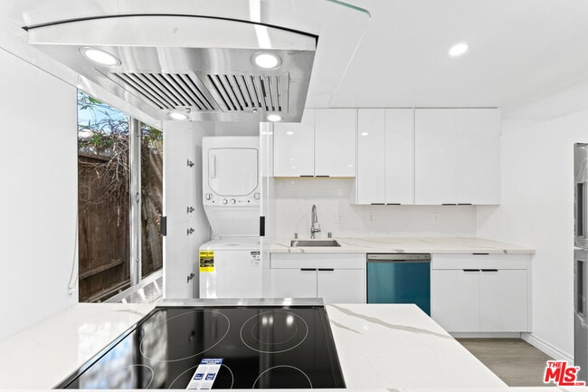 Photo - 825 16th St Unidad B