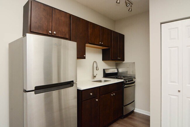 Photo - 1627 N Humboldt Blvd Unit H4