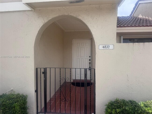 Photo - 6532 NW 170th Terrace