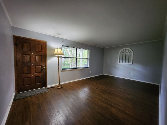 Photo - Charming 3 bedroom house for rent in NE Tallahassee, 1 car garage, private back yard, move in ear...