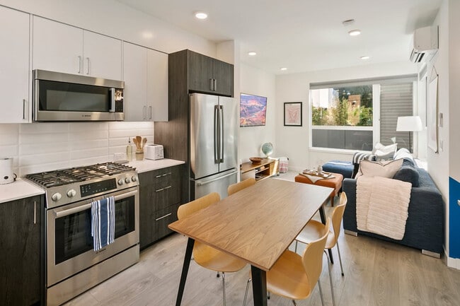 418c 10th Ave E Unit SI FL4-ID1035860P