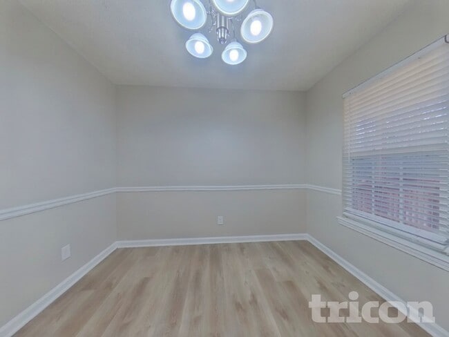 Photo - 110 Mason Ct