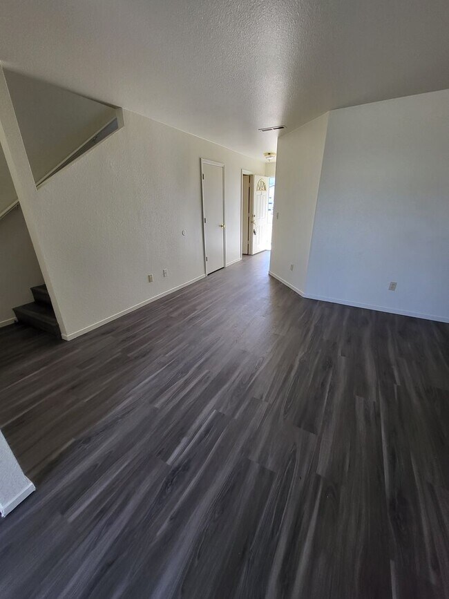 Photo - VAL0407 Unit VAL0407-D