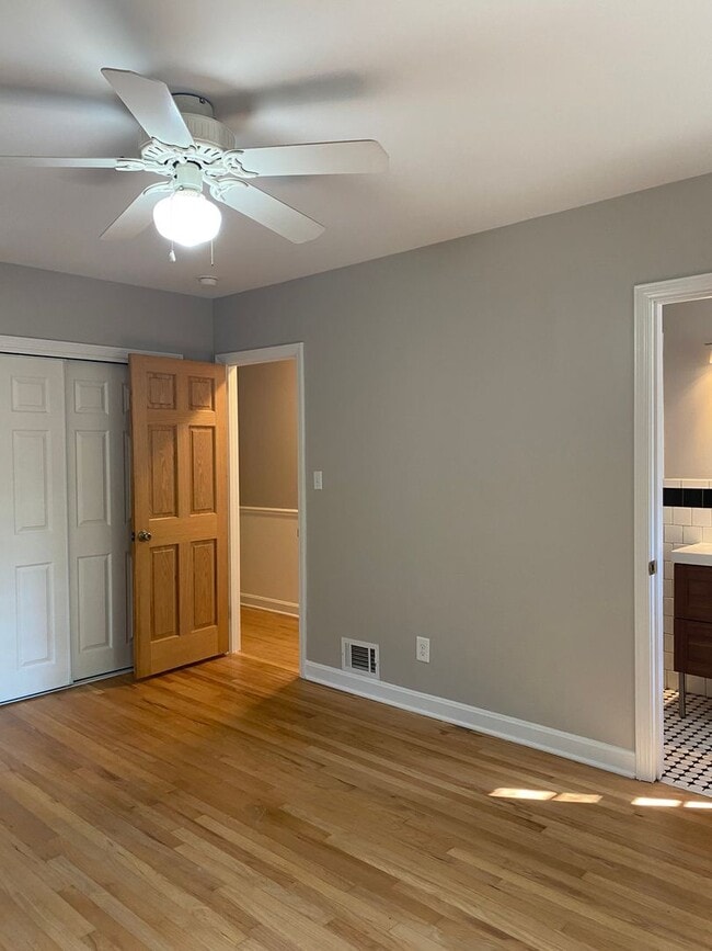 Building Photo - Gorgeous 3 bedroom home in Forest Heights