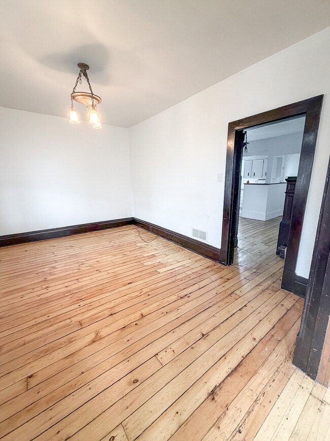 Photo - 506 Locust St