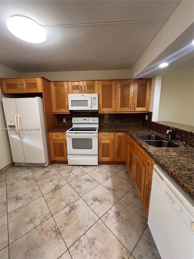 Photo - 379 Lakeview Dr Unidad 205