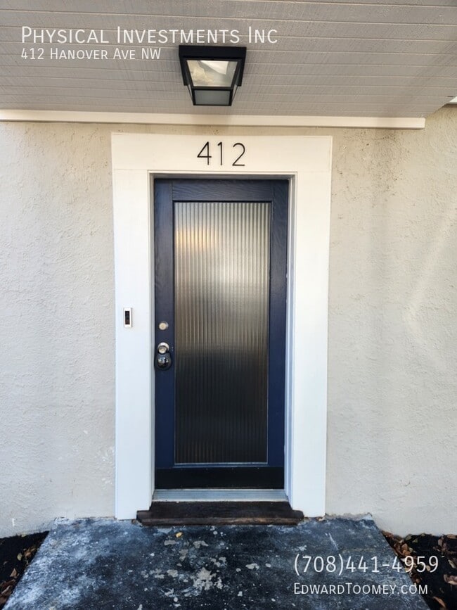 Photo - 412 Hanover Ave NW