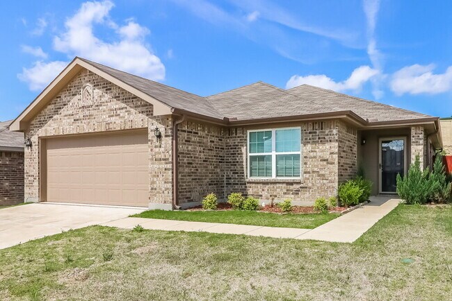 Building Photo - 3132 Middleview Rd