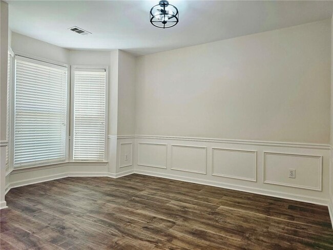 Photo - 3229 Davenport Park Ln