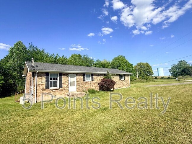 2121 Bracey Cir Unit 2121 Bracey Circle A
