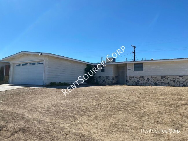 3 Bedroom, 2 Bath Home for Rent in Barstow - 3 Bedroom, 2 Bath Home for Rent in Barstow