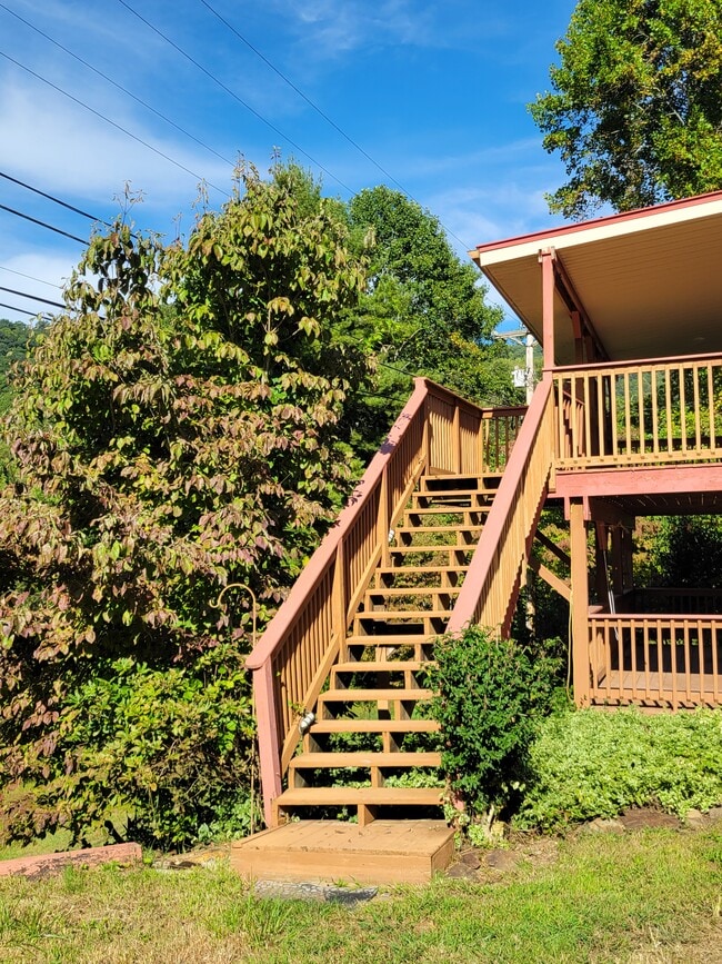 Photo - 507 Utah Mountain Rd