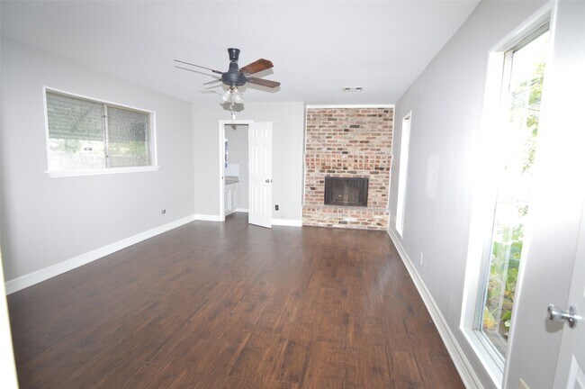 Photo - 1403 Elton St