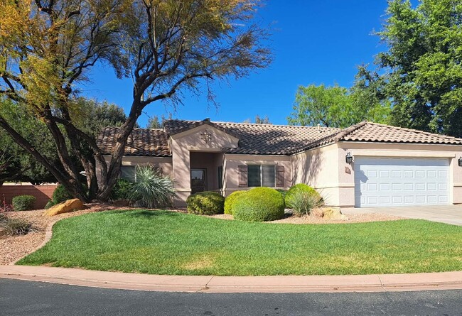 Building Photo - Snow Canyon Single Family