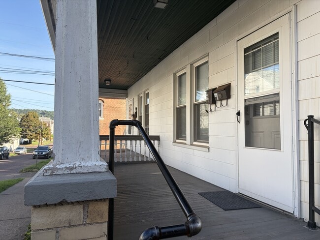 Photo - 432 West St Unit 1