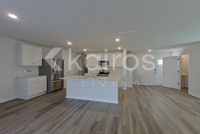 Photo - 126 Inez Ave