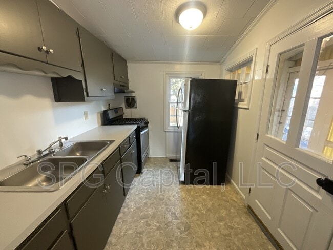 Photo - 305 N Newberry St