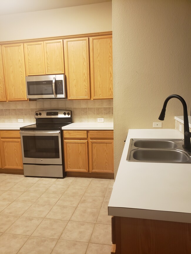 Photo - 3716 Hermalinda Dr