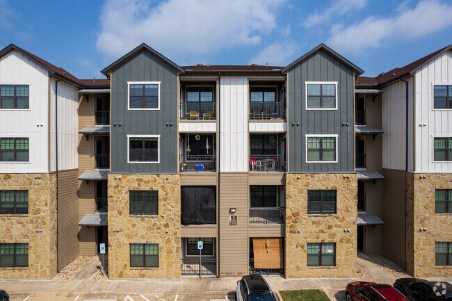 Photo - Waller Creekside