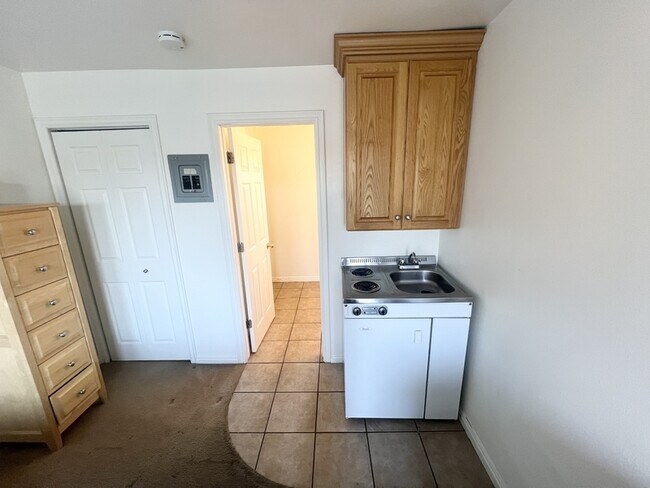 Photo - 1675 S State St