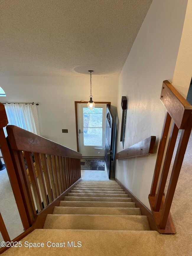 Photo - 1547 Clover Cir