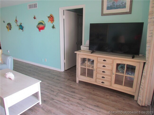 9400 S Ocean Dr Unidad 504 B