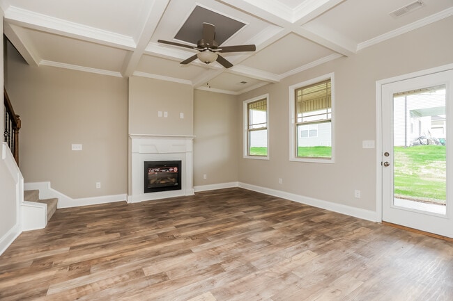 Photo - 1141 Black Oak Cir