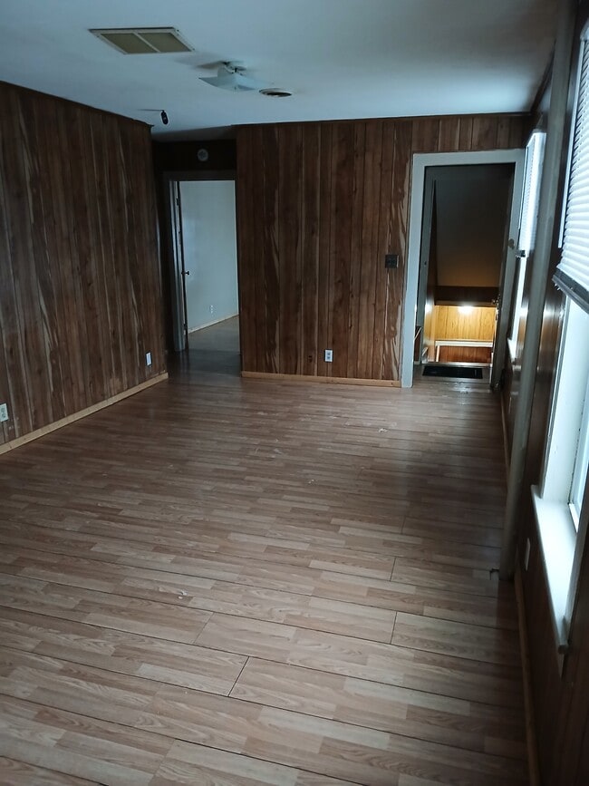 Photo - 321 Myrtle St