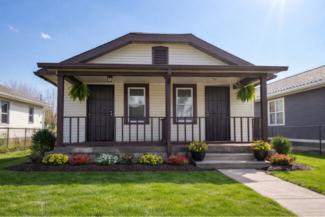 Building Photo - 1707 E Tabor St