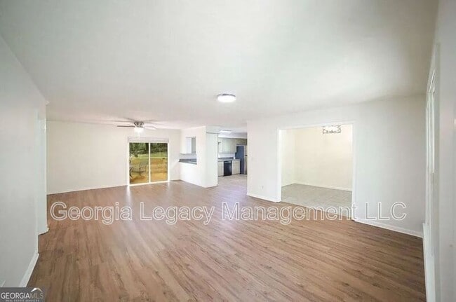 Photo - 325 Segrest Cir