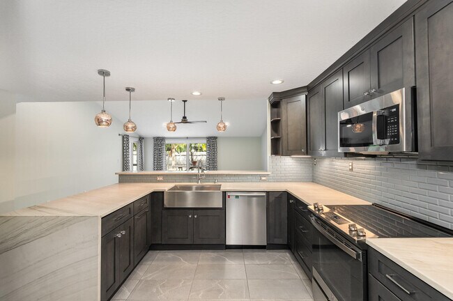 Photo - 1034 Mary Joye Ave