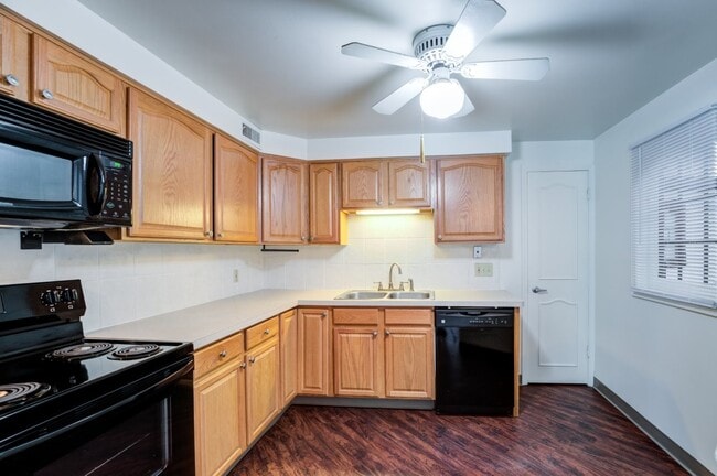 Green Lake Apartments and Townhomes