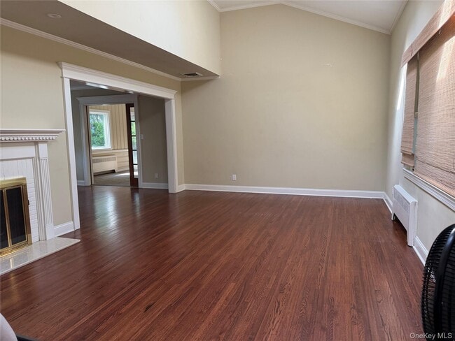 Photo - 60 Oaktree Ln