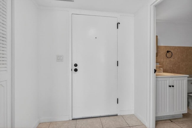 Photo - 100 Golden Isles Dr Unit 406