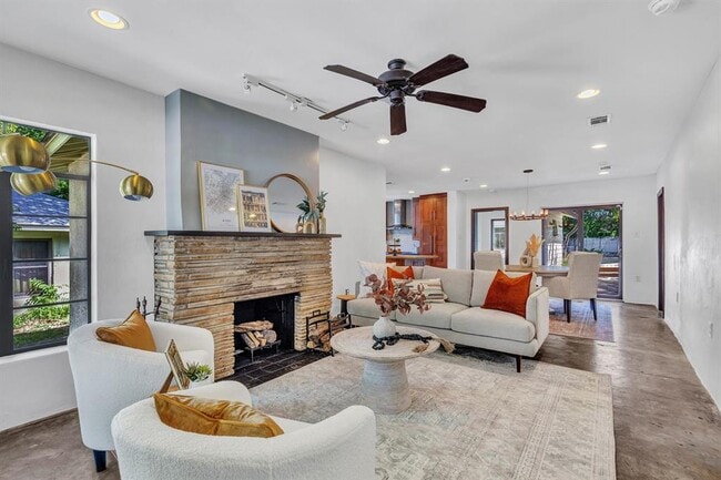 Photo - 1208 Fairwood Rd