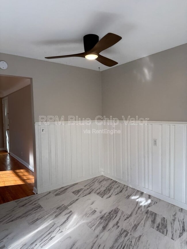 Photo - 6912 Murray Ave Unit 4