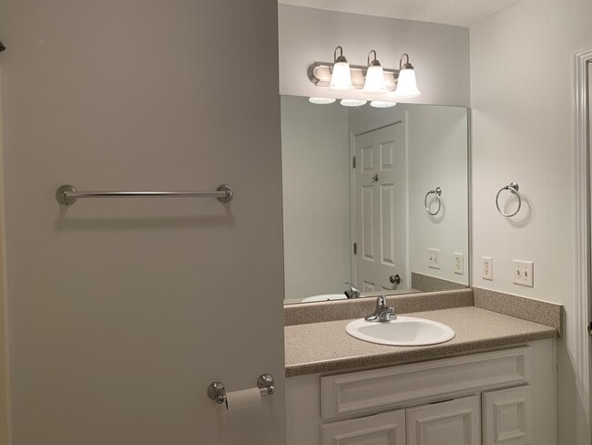 Photo - 120 Caswell Ct