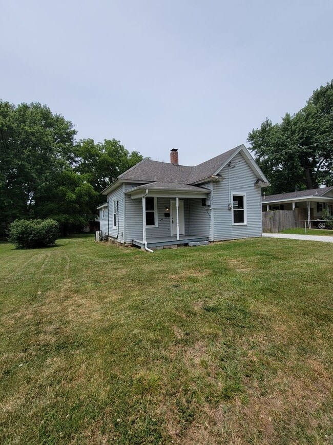 Photo - 2209 N Travis Ave